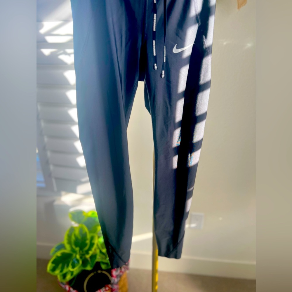 Nike dri fit size xs